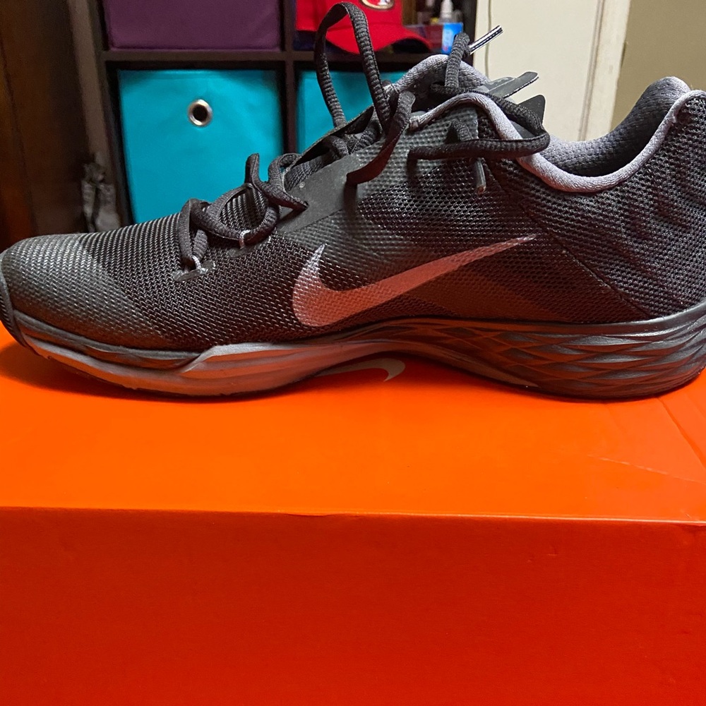 Nike shoes best offer